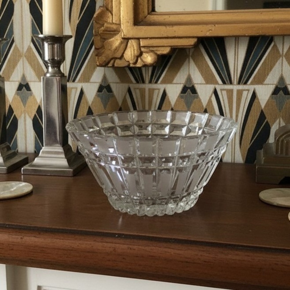 Hand-Cut 24% Lead Crystal Oval Bowl, Geometric Cut Pattern Centerpiece